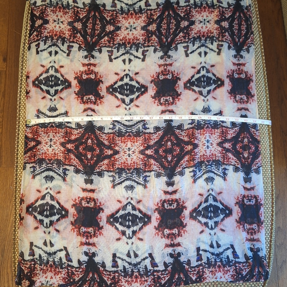 Symmetrical Print Bohemian Style Infinity Scarf - Picture 6 of 8